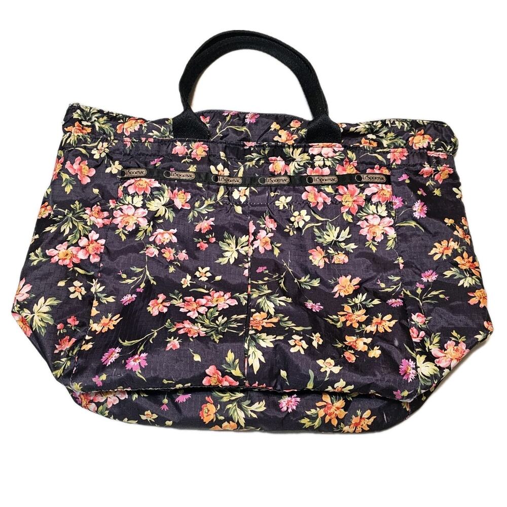 LeSportsac Garden Rose Traveling Everygirl Tote bag in the color F632.